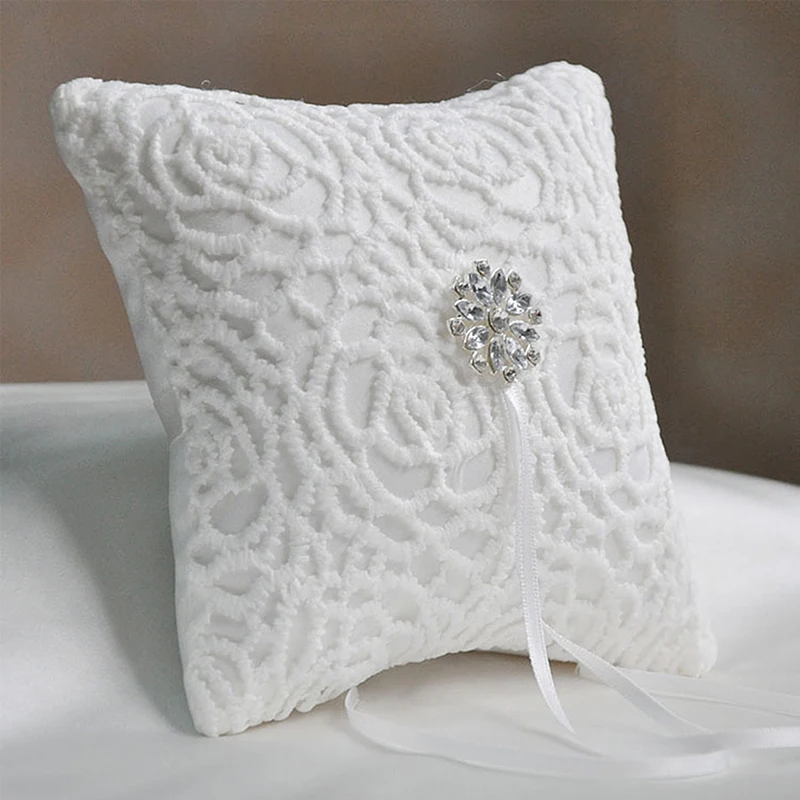 

Delicate Wedding Ceremony Party Pearls Lace Ring Pillow Cushion Bearer For Engagement Marriage Proposal Decor White