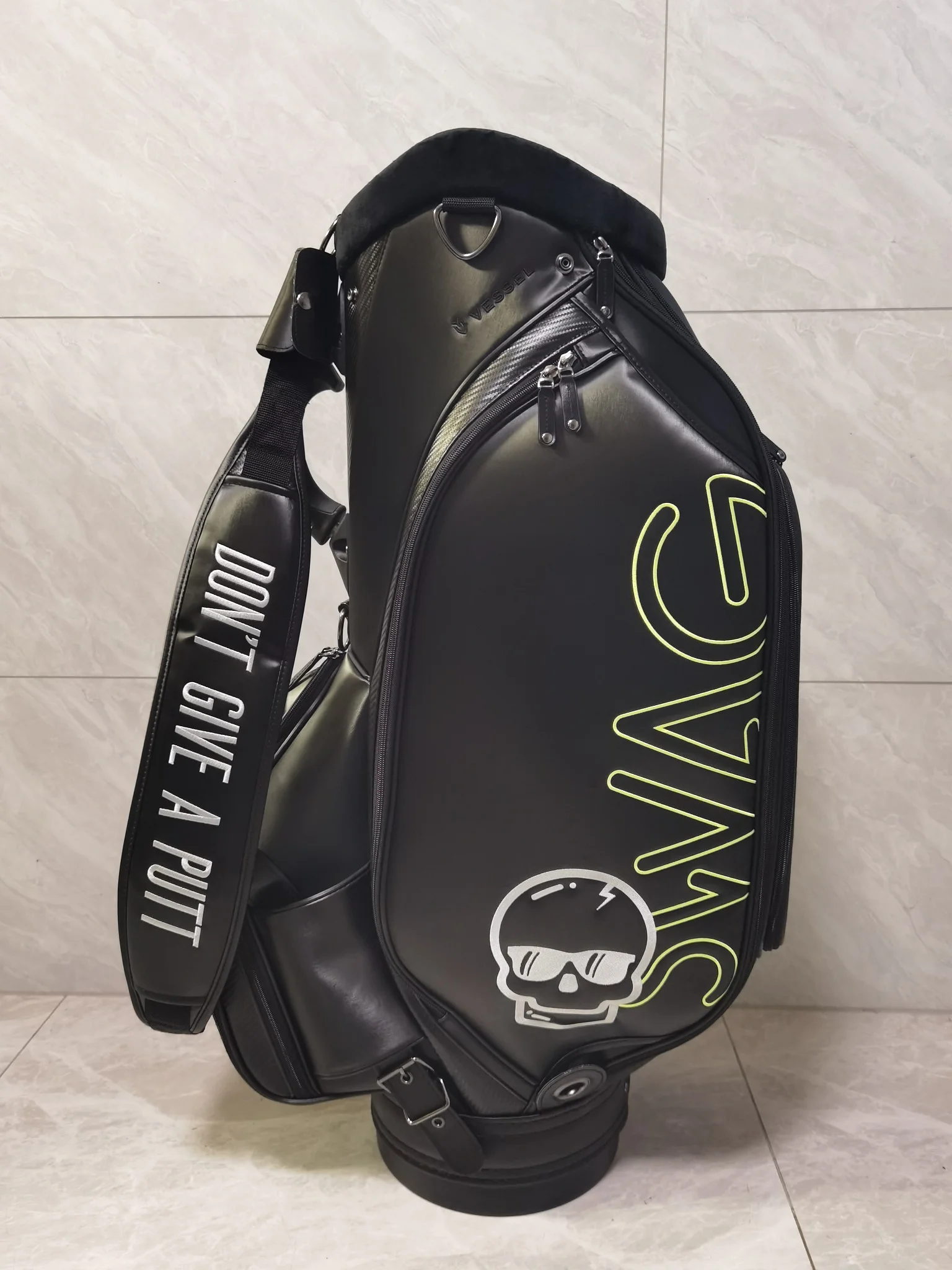 

Golf Bags TOUR STAFF Genium New Golf Bag High Quality PU Waterprrof Professional Golf Bag
