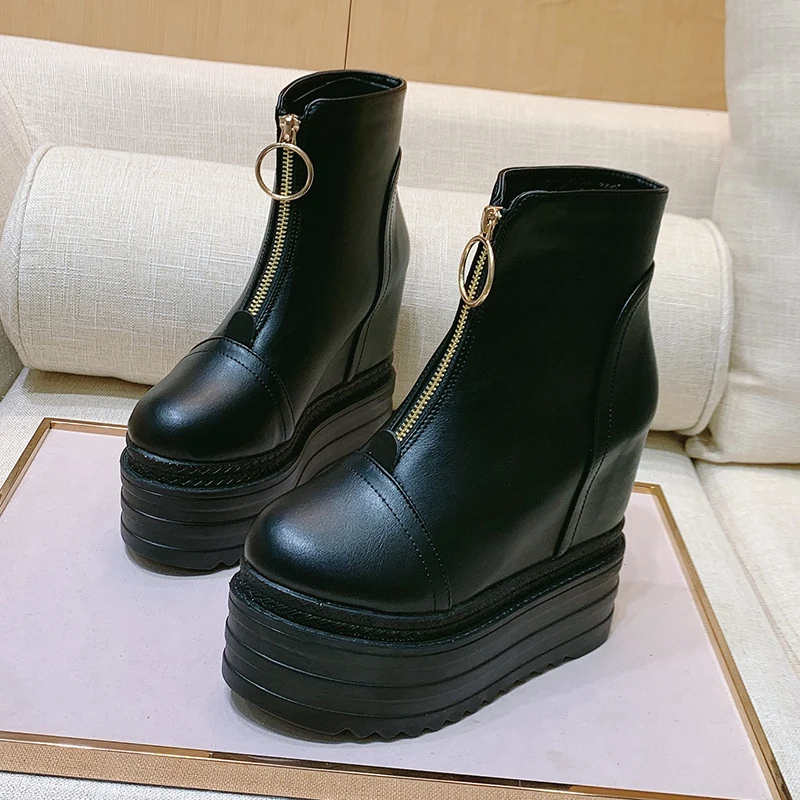 Fashion Black Wedge 13cm Thick High Heels New Autumn Winter Platform Dance Shoes Sexy Stage NightClub Women's Ankle Boots G0004
Fashion Black Wedge 13cm Thick High Heels New Autumn Winter Platform Dance Shoes Sexy Stage NightClub Women's Ankle Boots G0004