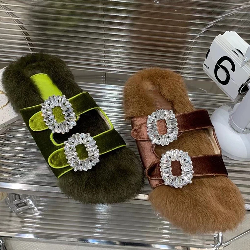 2022 Flats Womens Winter Slippers Fur Flip Flops Round Toe Luxury Female Shoes Luxury Rhinestones Outside Warm Ladies Slides
2022 Flats Womens Winter Slippers Fur Flip Flops Round Toe Luxury Female Shoes Luxury Rhinestones Outside Warm Ladies Slides