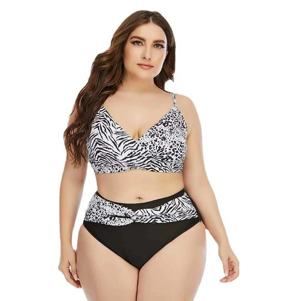 Large Size Fat Woman Swimsuits Split Tiger Leopard Pattern Stitching Printing
Large Size Fat Woman Swimsuits Split Tiger Leopard Pattern Stitching Printing