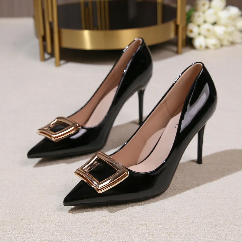 2023 New Spring and Autumn Women's Single Shoes Stiletto Pointed Toe Shallow Mouth Patent Leather Square Buckle High Heels
2023 New Spring and Autumn Women's Single Shoes Stiletto Pointed Toe Shallow Mouth Patent Leather Square Buckle High Heels
