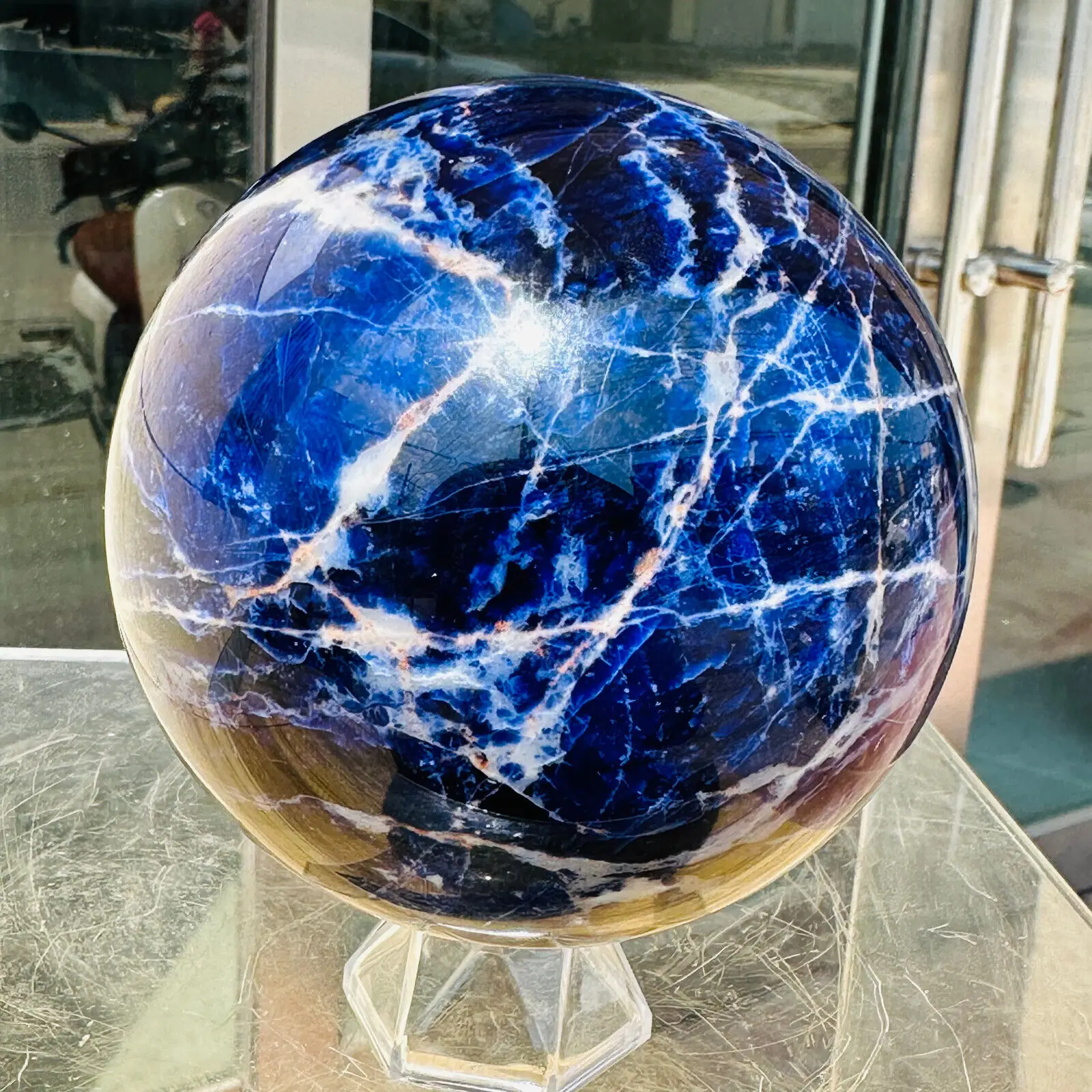 Natural Blue Sodalite Quartz Crystal Sphere Healing
Natural Blue Sodalite Quartz Crystal Sphere Healing