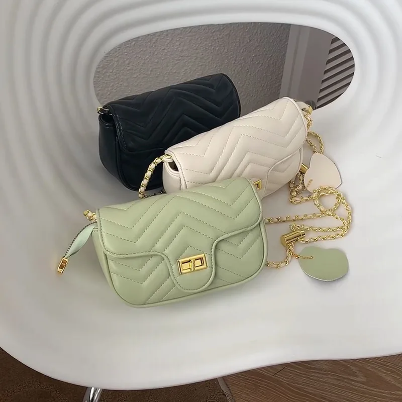 Solid Color Ladies Saddle Bag Fashion Simple Women's Mini Purse Phone Shoulder Messenger Bags Pu Leather Female Chain Handbags
Solid Color Ladies Saddle Bag Fashion Simple Women's Mini Purse Phone Shoulder Messenger Bags Pu Leather Female Chain Handbags