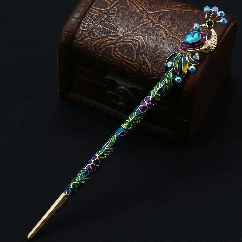Retro Women Enamel Crystal Peacock Hair Stick Hairpin Chinese Style Handmade Hair Accessories
Retro Women Enamel Crystal Peacock Hair Stick Hairpin Chinese Style Handmade Hair Accessories