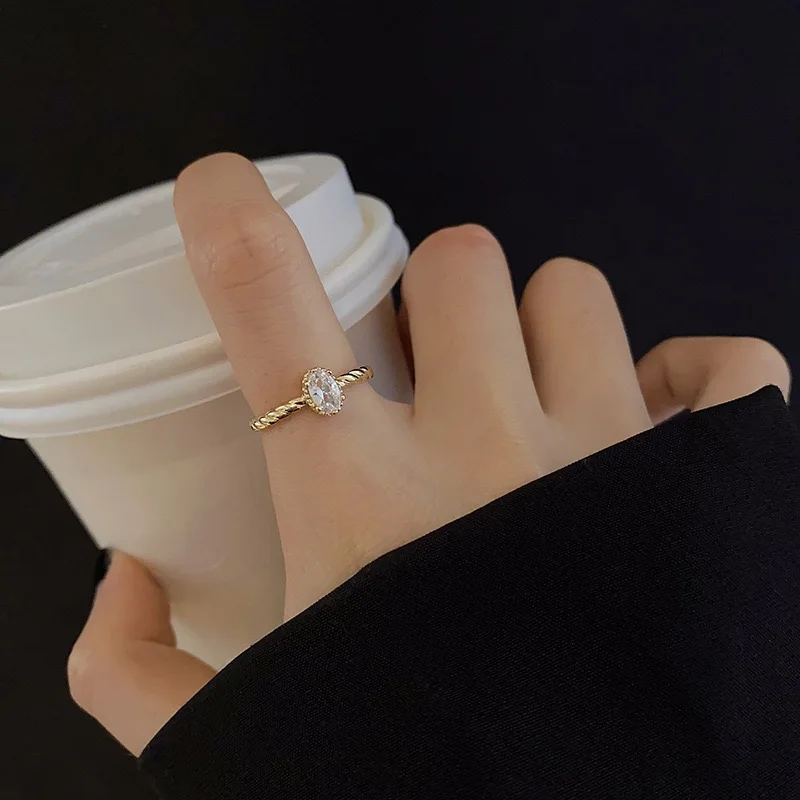 6 Simple Crystal Rings for Women's Twisted Design Heart Shaped Water Drops Zirconia Stacked Finger Accessories Valentine's Day G
6 Simple Crystal Rings for Women's Twisted Design Heart Shaped Water Drops Zirconia Stacked Finger Accessories Valentine's Day G