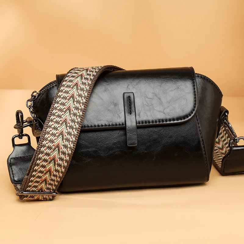 High Quality Small Crossbody Bag Women 2023 Trend Luxury Oil Wax Leather Shoulder Bag Fashion Ladies Handbag And Messenger Purse
High Quality Small Crossbody Bag Women 2023 Trend Luxury Oil Wax Leather Shoulder Bag Fashion Ladies Handbag And Messenger Purse