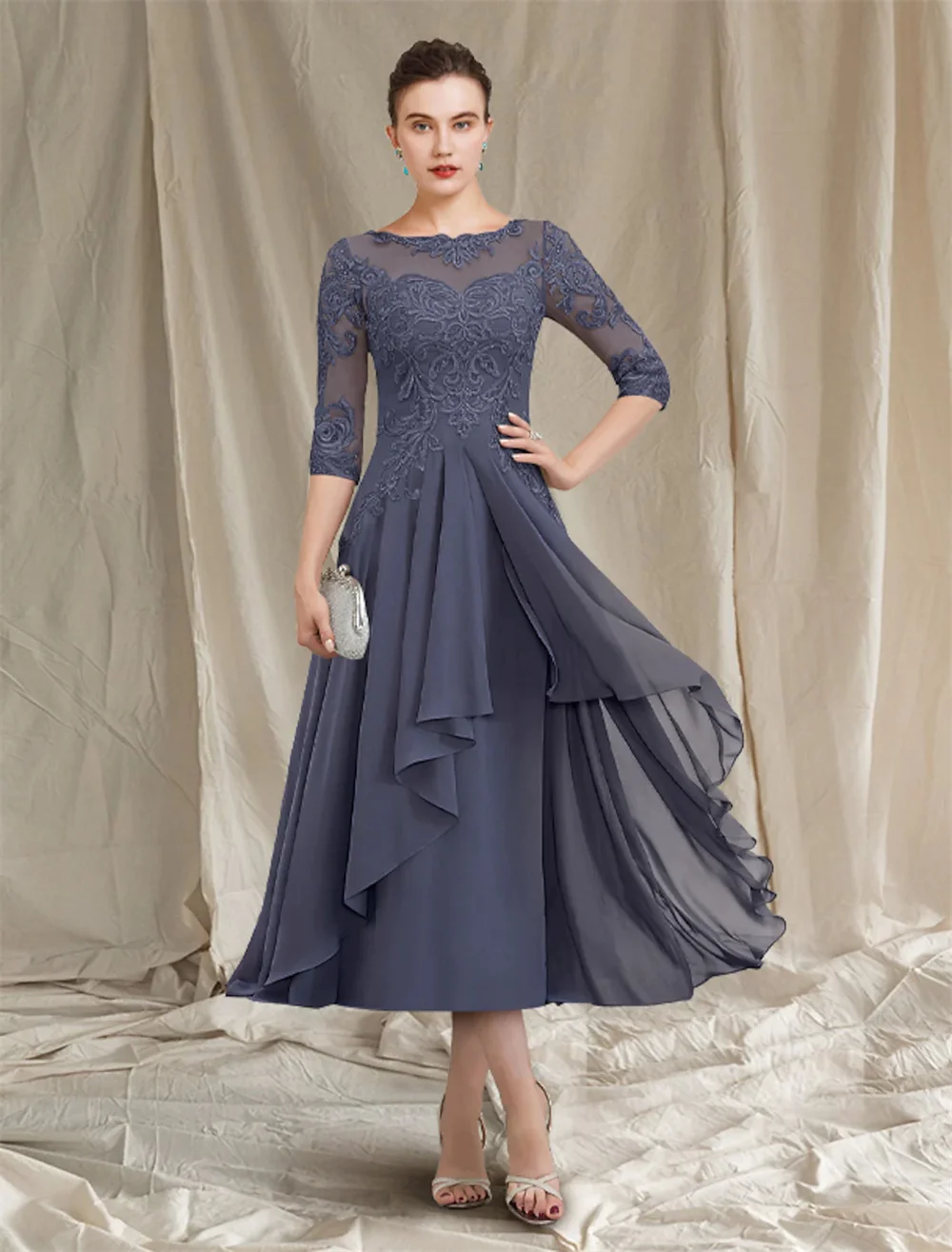 A-Line Mother of the Bride Dress Elegant Jewel Neck Tea Length Chiffon Lace 3/4 Length Sleeve with Pleats Appliques
A-Line Mother of the Bride Dress Elegant Jewel Neck Tea Length Chiffon Lace 3/4 Length Sleeve with Pleats Appliques