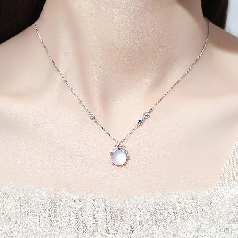 2022 New Symphony Firefly Ladies Necklace Light luxury niche design high-end moonstone pendant collarbone chain jewelry
2022 New Symphony Firefly Ladies Necklace Light luxury niche design high-end moonstone pendant collarbone chain jewelry