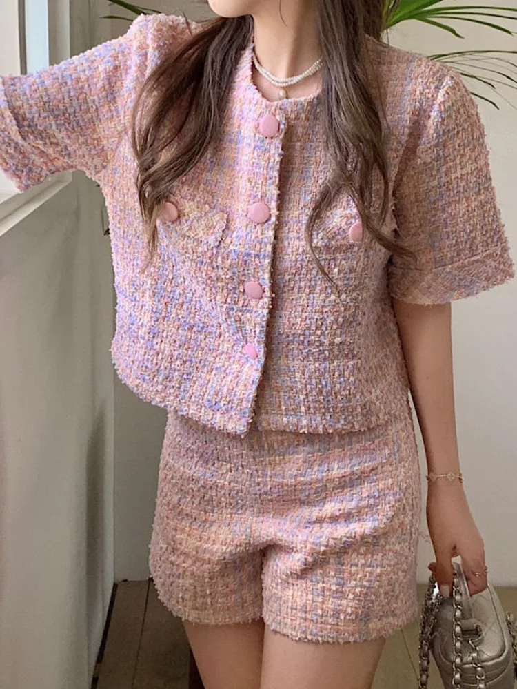 Small Fragrance Korean Tweed 2 Piece Set For Women Summer O-Neck Short Sleeve Single-Breasted Coat Top + Shorts Suit Female 2022
Small Fragrance Korean Tweed 2 Piece Set For Women Summer O-Neck Short Sleeve Single-Breasted Coat Top + Shorts Suit Female 2022