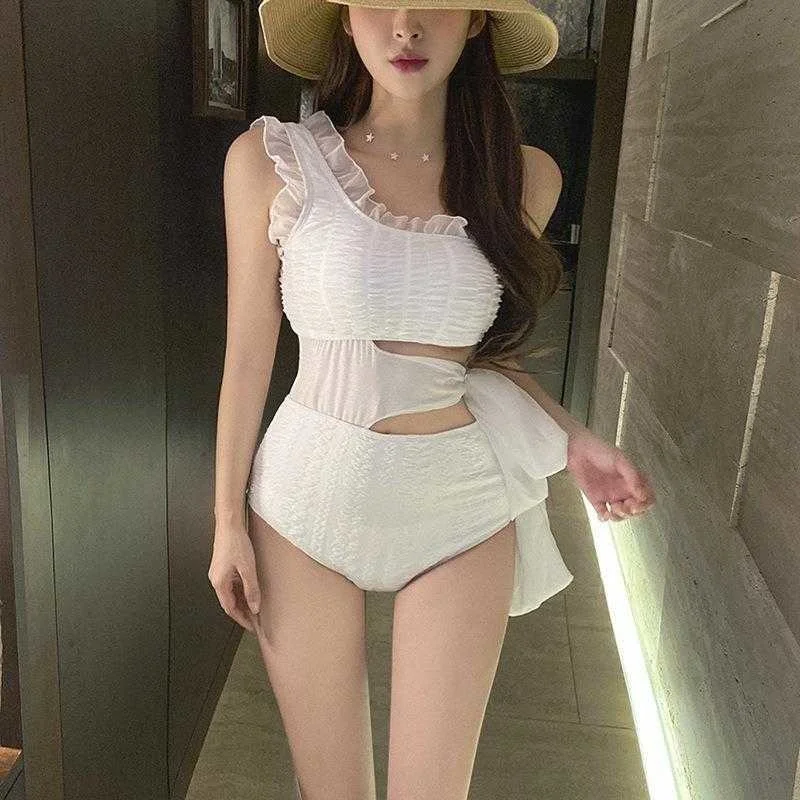Fairy Style Korean One Piece Swimsuit Women Solid Color Slimming Covering Belly
Fairy Style Korean One Piece Swimsuit Women Solid Color Slimming Covering Belly
