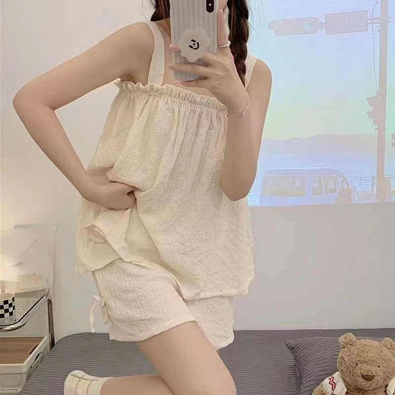 Pajamas Female Summer New Product Suspender Sexy Cool Bubble Cotton Sweet Loose Home Clothes Solid Color Two-piece Set G-string
Pajamas Female Summer New Product Suspender Sexy Cool Bubble Cotton Sweet Loose Home Clothes Solid Color Two-piece Set G-string
