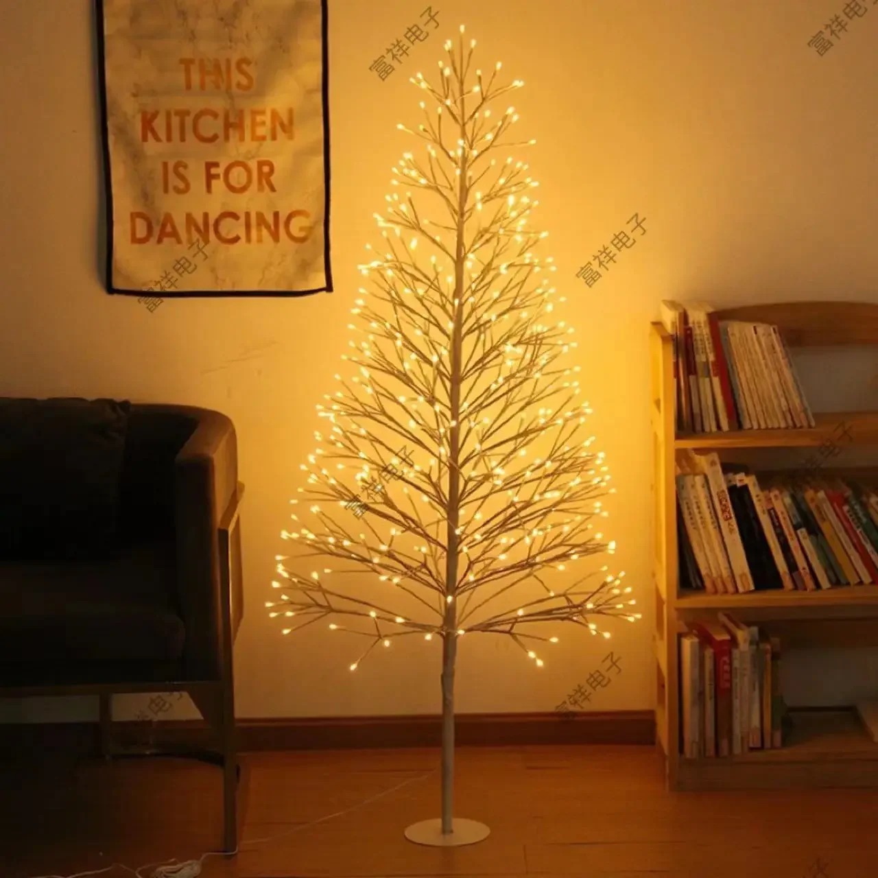 LED Simulation Christmas Tree Lights Warm Color Courtyard Landscape Room Layout Lights Christmas Lights Atmosphere Decoration
LED Simulation Christmas Tree Lights Warm Color Courtyard Landscape Room Layout Lights Christmas Lights Atmosphere Decoration