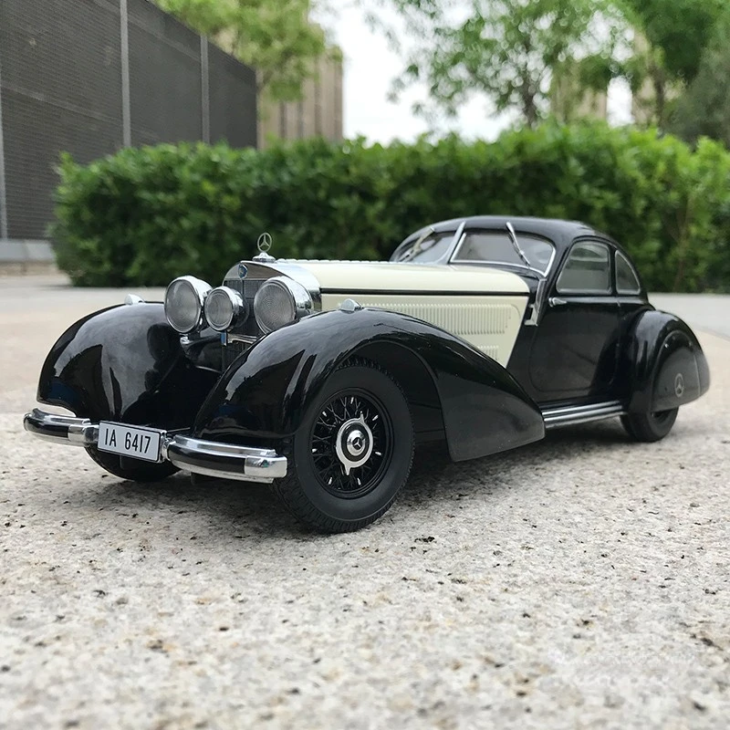 1:18 Mercedes Benz 540K Vintage car High Simulation Diecast Car Metal Alloy Model Car Toys for Children Gift Collection
1:18 Mercedes Benz 540K Vintage car High Simulation Diecast Car Metal Alloy Model Car Toys for Children Gift Collection