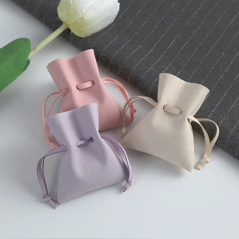 50pcs 7x8cm microfiber wedding ring earrings drawstring gift bags Valentine's Day jewelry Bag
50pcs 7x8cm microfiber wedding ring earrings drawstring gift bags Valentine's Day jewelry Bag