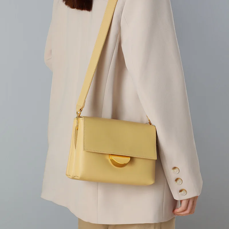 Bags Fashion Genuine Leather Messenger Bag Women's Bag Fashion Commuter Shoulder Bag High-Grade Western Style Small Square Bag
Bags Fashion Genuine Leather Messenger Bag Women's Bag Fashion Commuter Shoulder Bag High-Grade Western Style Small Square Bag