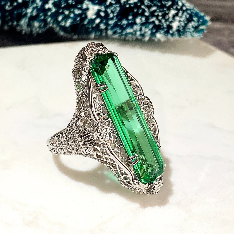 OE Luxury Vintage Style Rings For Lady Party Delicate Design Anniversary Gifts Jewelry Accessories
OE Luxury Vintage Style Rings For Lady Party Delicate Design Anniversary Gifts Jewelry Accessories