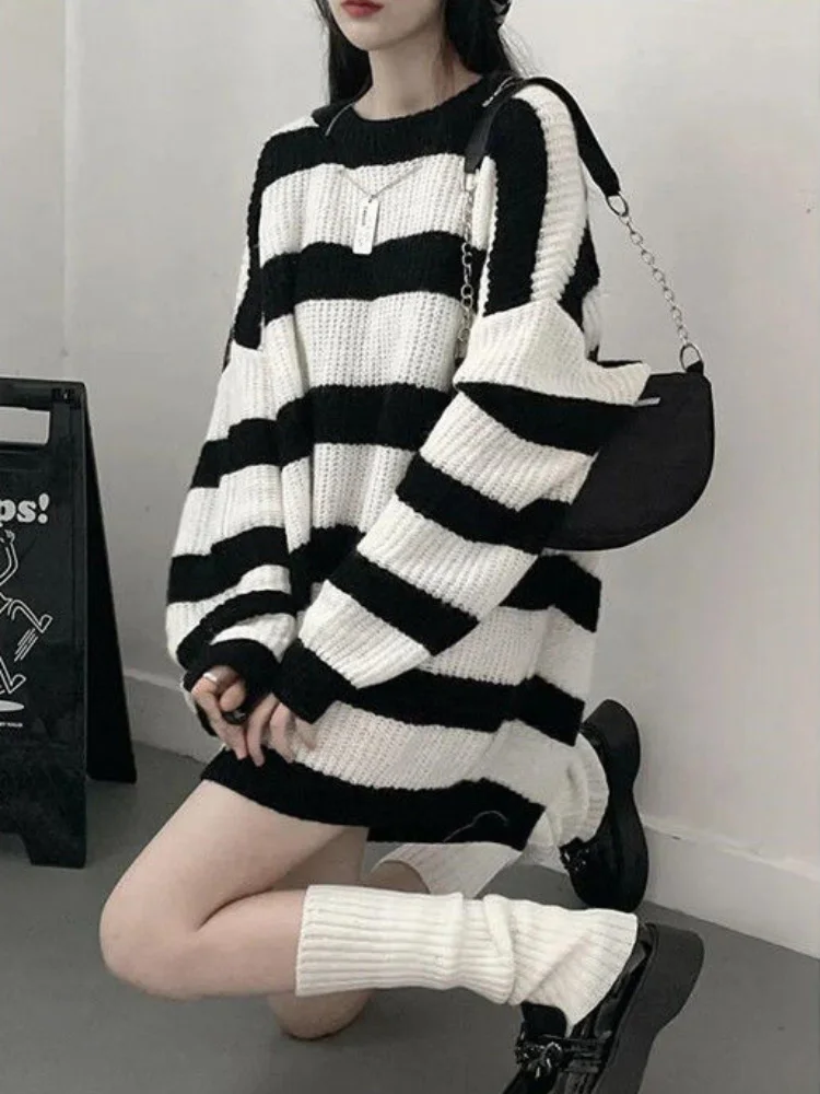 Gothic Sweaters Women Harajuku Punk Knitted Stripes Jumper Vintage Plus Size Loose Long Sleeve Pullover Tops Streetwear
Gothic Sweaters Women Harajuku Punk Knitted Stripes Jumper Vintage Plus Size Loose Long Sleeve Pullover Tops Streetwear