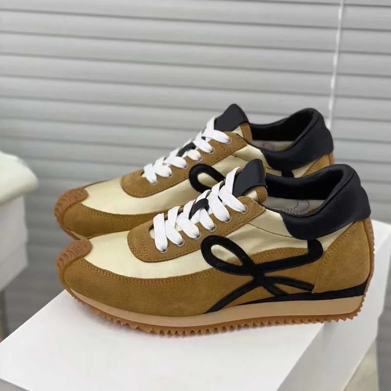 Couple Patchwork Thick Soled Sneakers Real Leather Suede Mixed Color Round Toe Lace-up Shoes Casual Sports Running Couple Shoe
Couple Patchwork Thick Soled Sneakers Real Leather Suede Mixed Color Round Toe Lace-up Shoes Casual Sports Running Couple Shoe