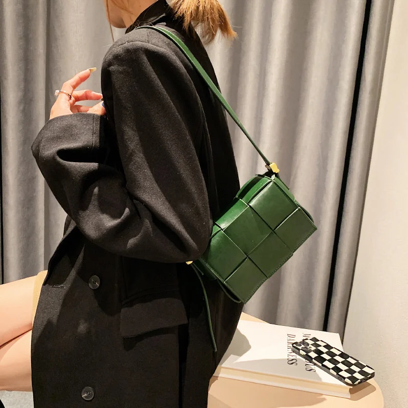 Small Square Bag 2021 New Ins Leisure Messenger Chest Bag Trend Single Shoulder Women's Bag Purses and Handbags Luxury Woman
Small Square Bag 2021 New Ins Leisure Messenger Chest Bag Trend Single Shoulder Women's Bag Purses and Handbags Luxury Woman