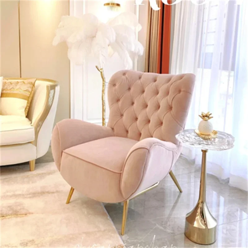 Роскошный минималистичный диван для гостиной в европейском стиле, дизайнерский одноместный диван-кресло, розовая мебель для спальни 
Роскошный минималистичный диван для гостиной в европейском стиле, дизайнерский одноместный диван-кресло, розовая мебель для спальни