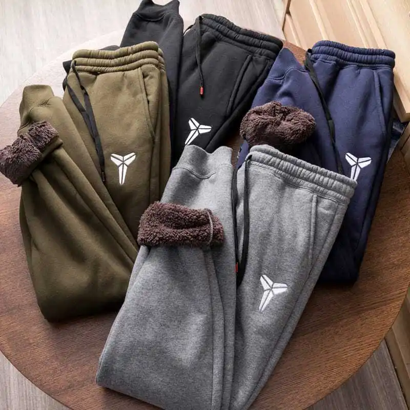 Men's Trousers Are Thickened with Velvet A Relaxed Winter Bottom Men's Loose and Simple Sports Casual Trousers Men
Men's Trousers Are Thickened with Velvet A Relaxed Winter Bottom Men's Loose and Simple Sports Casual Trousers Men