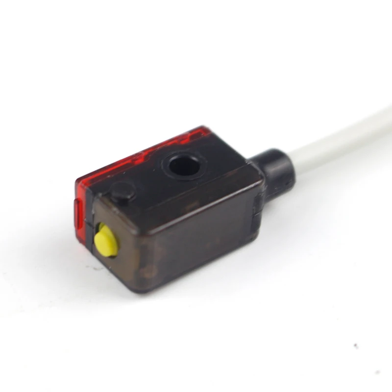 FEDK 07P6901KS35A BAUMER photoelectric sensor ultra-small through-beam proximity switch brand new original FEDK 07P6901KS35A
FEDK 07P6901KS35A BAUMER photoelectric sensor ultra-small through-beam proximity switch brand new original FEDK 07P6901KS35A