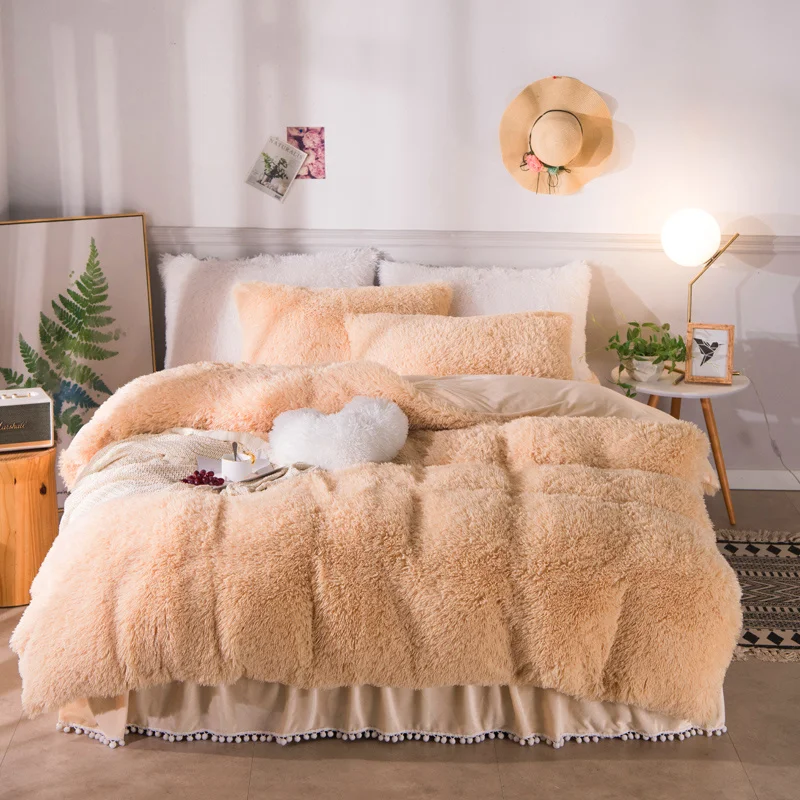 Solid Color Luxury Plush Shaggy Bedding Warm Soft Twin Queen King size Duvet Cover Set Pompoms Ruffles Bedskirt Pillowcases
Solid Color Luxury Plush Shaggy Bedding Warm Soft Twin Queen King size Duvet Cover Set Pompoms Ruffles Bedskirt Pillowcases