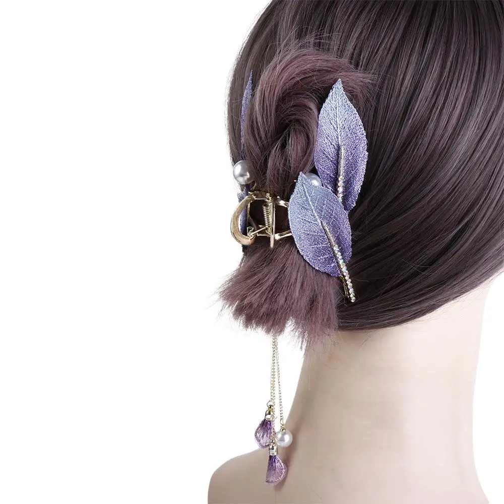 Shark Clip Tassel Large Grab Clip Hair Clip Metal Hair Clip Korean Style Headwear Hair Claw Female Hair Accessories
Shark Clip Tassel Large Grab Clip Hair Clip Metal Hair Clip Korean Style Headwear Hair Claw Female Hair Accessories