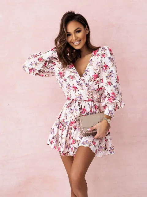Vintage floral print wrap dress 2023 spring women long sleeve v-neck waist lace-up hem ruffle A-line casual mini dress
Vintage floral print wrap dress 2023 spring women long sleeve v-neck waist lace-up hem ruffle A-line casual mini dress
