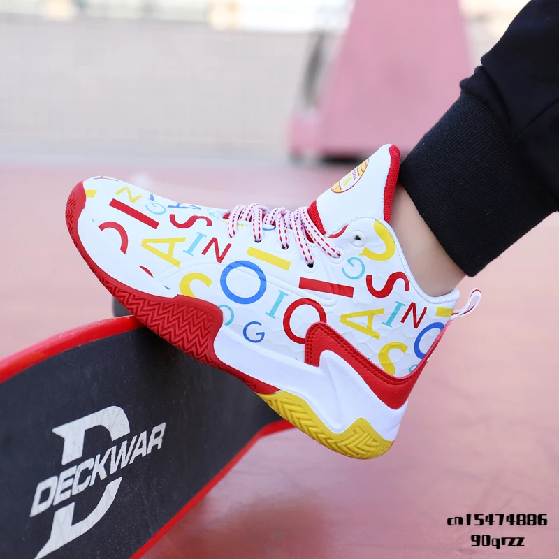 Children's leather basketball shoes elementary school sports shoes children's shoes boys and girls running shoes non-slip
Children's leather basketball shoes elementary school sports shoes children's shoes boys and girls running shoes non-slip