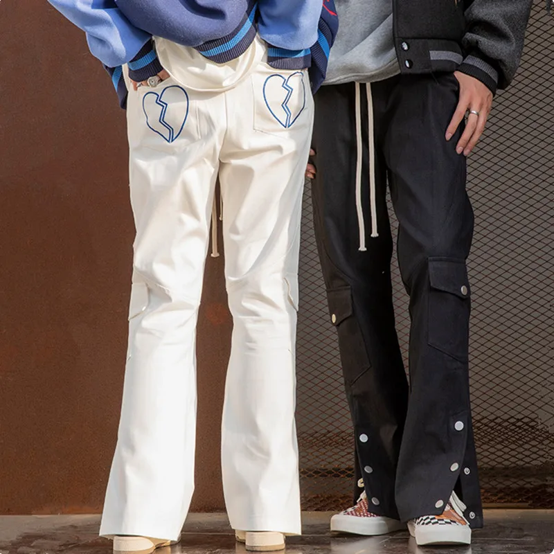 New Arrivals Heart Embroidery Hip Hop Men Flare Jeans Pants Side Button Straight Casual Cotton Baggy Drawstring Trousers Spodnie
New Arrivals Heart Embroidery Hip Hop Men Flare Jeans Pants Side Button Straight Casual Cotton Baggy Drawstring Trousers Spodnie