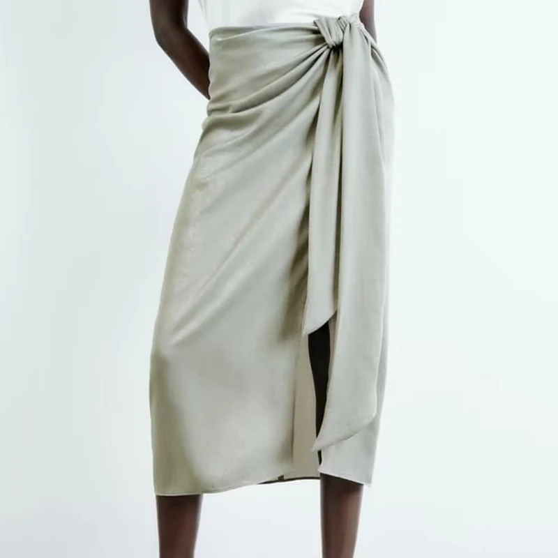 202 Spring Summer Women Fashion Silk Satin Texture Knotted Skirt Versatile High Waist Slit Female Long Skirt BB22836
202 Spring Summer Women Fashion Silk Satin Texture Knotted Skirt Versatile High Waist Slit Female Long Skirt BB22836