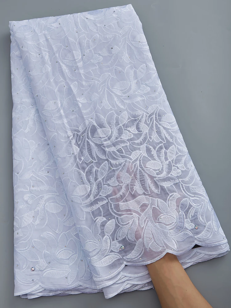 Latest African Lace Fabric With Stones High Quality Nigeria French Cotton Voile Lace Fabric A2814 Wedding Dress Woman Guest
Latest African Lace Fabric With Stones High Quality Nigeria French Cotton Voile Lace Fabric A2814 Wedding Dress Woman Guest