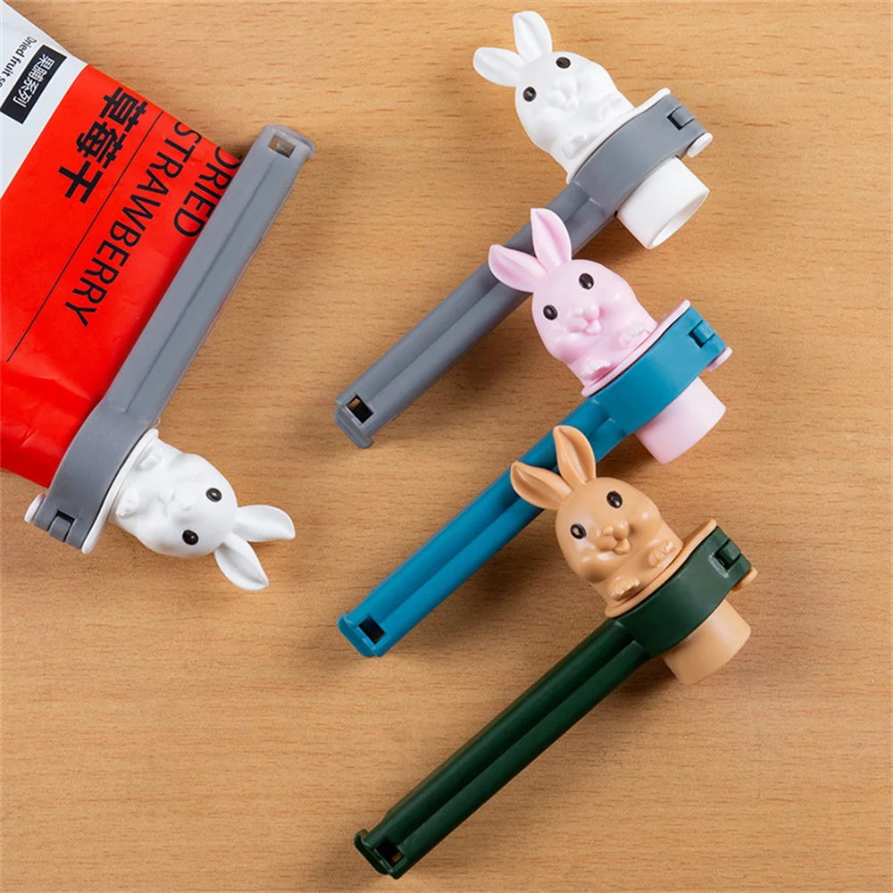 Plastic Helper Food Saver Food Bag Closure Clip Food Preservation Tool Bag Seal Tool Inverted Food Sealing Clip Cute Cartoon
Plastic Helper Food Saver Food Bag Closure Clip Food Preservation Tool Bag Seal Tool Inverted Food Sealing Clip Cute Cartoon