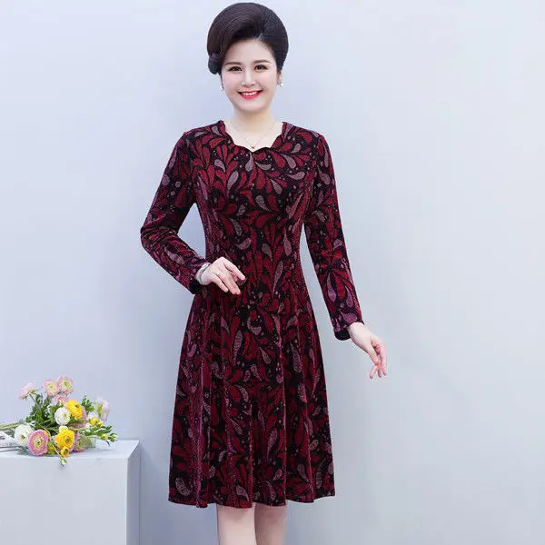 Женское бархатное платье с V-образным вырезом, длинным рукавом
Женское бархатное платье с V-образным вырезом, длинным рукавом