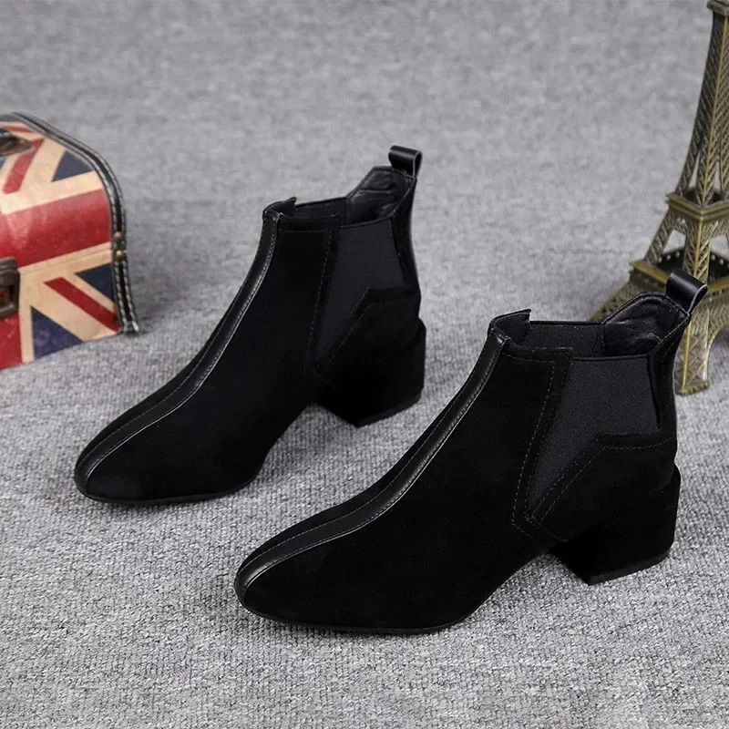 2023New Spring and Autumn Women's Boots Pointed Toe Low Heel Suede Women's Shoes Comfortable Square Heel Chelsea Boots for Women
2023New Spring and Autumn Women's Boots Pointed Toe Low Heel Suede Women's Shoes Comfortable Square Heel Chelsea Boots for Women