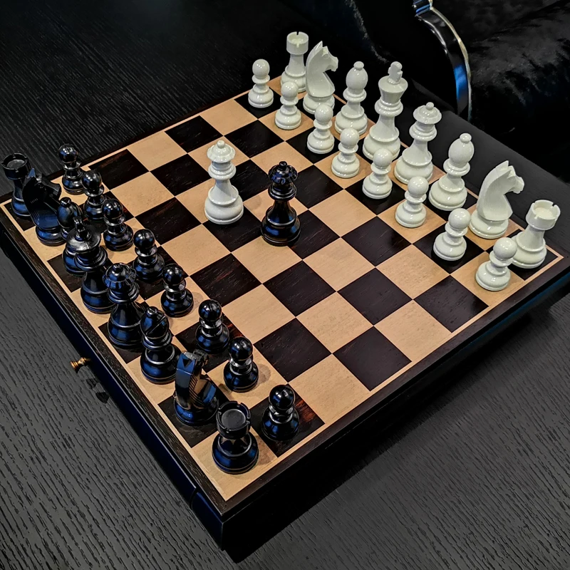 Professional International Chess High Quality Game Portable International Chess Medieval Jogo De Xadrez Children Entertainment
Professional International Chess High Quality Game Portable International Chess Medieval Jogo De Xadrez Children Entertainment