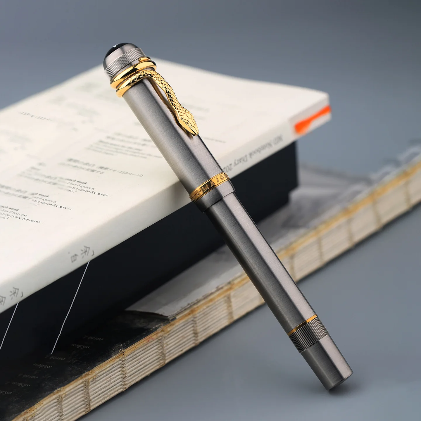 Перьевая ручка MAJOHN P137 из титанового сплава
Перьевая ручка MAJOHN P137 из титанового сплава