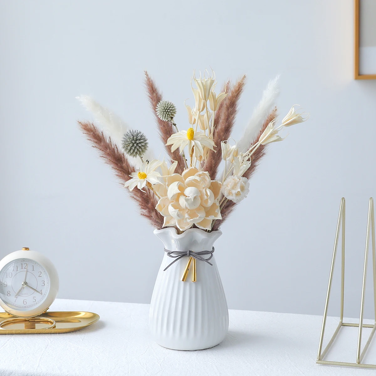 Mixed Pampas Grass Star Anise Whisk Lotus Rabbit Tail Gallier Natural Dried Flowers Bouquet Light Luxury Room Decoration
Mixed Pampas Grass Star Anise Whisk Lotus Rabbit Tail Gallier Natural Dried Flowers Bouquet Light Luxury Room Decoration