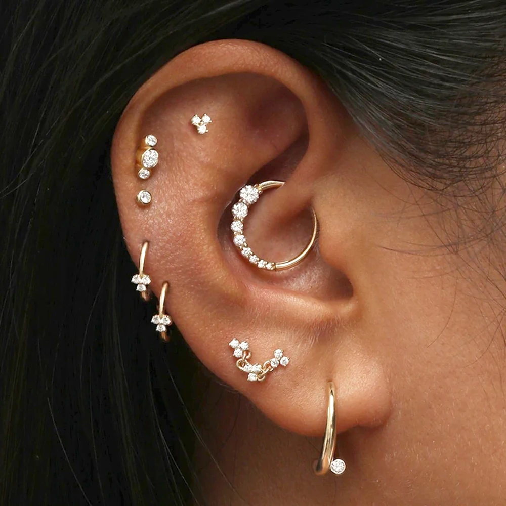 

Aide 1pc 925 Sterling Silver Shimmering CZ Zircon Pave Daith Hoop Earrings For Women Cartilage Piercing Hoop Versatile Jewelry