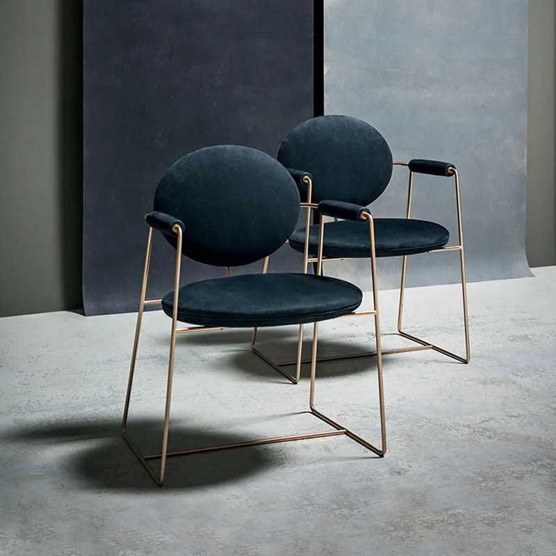 Italian designer leather dining chair household light luxury modern simple stainless steel creative furniture dining chair
Italian designer leather dining chair household light luxury modern simple stainless steel creative furniture dining chair