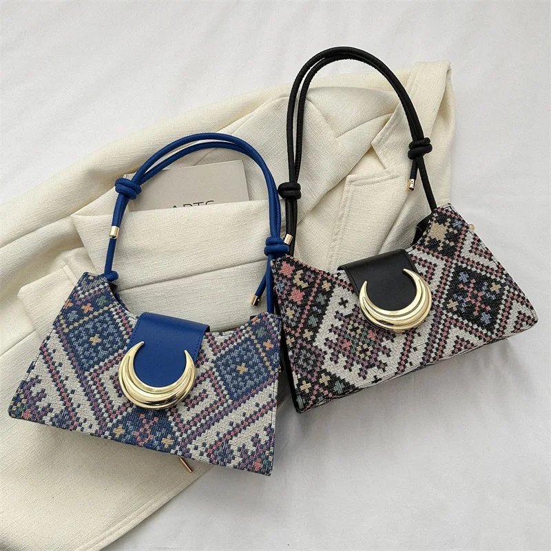 Летняя Парусиновая Сумка-тоут в форме подушки для женщин, новинка 2023, модная Холщовая Сумка в этническом стиле, сумка на одно плечо
Летняя Парусиновая Сумка-тоут в форме подушки для женщин, новинка 2023, модная Холщовая Сумка в этническом стиле, сумка на одно плечо