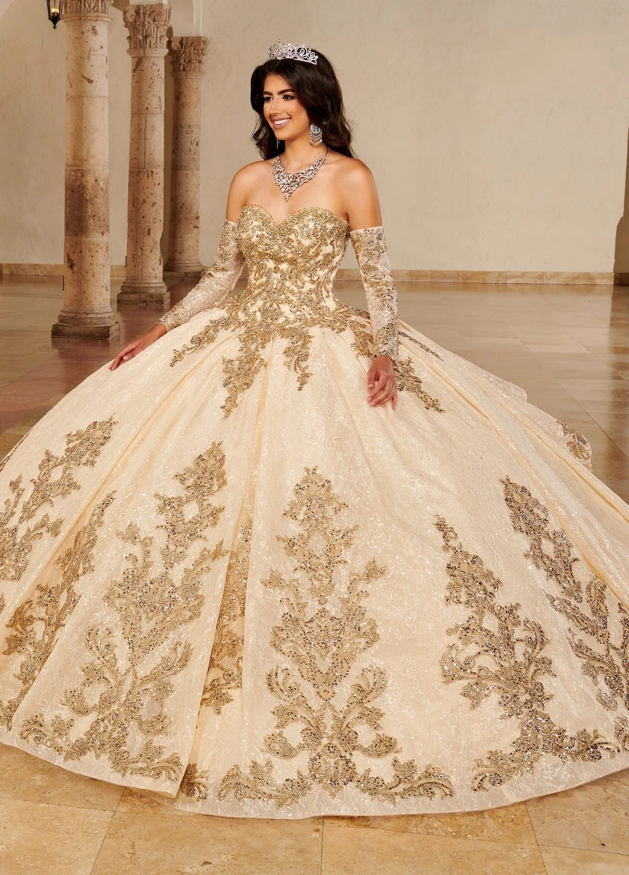 Champagne Charro Quinceanera Dresses Ball Gown Sweetheart Tulle Appliques Puffy Mexican Sweet 16 Dresses 15 Anos
Champagne Charro Quinceanera Dresses Ball Gown Sweetheart Tulle Appliques Puffy Mexican Sweet 16 Dresses 15 Anos