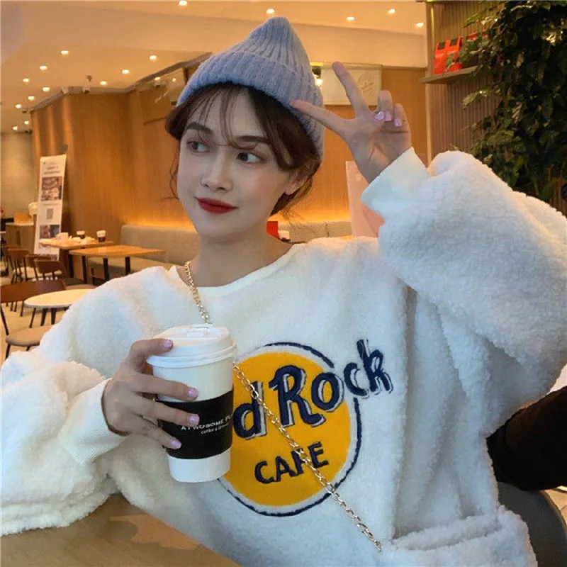 Women Harajuku Loose Casual Warm Tops O-Neck Autumn Winter Pullover Female Sweatshirt 2021 Letter Pattern Print Jumper with Bag
Women Harajuku Loose Casual Warm Tops O-Neck Autumn Winter Pullover Female Sweatshirt 2021 Letter Pattern Print Jumper with Bag