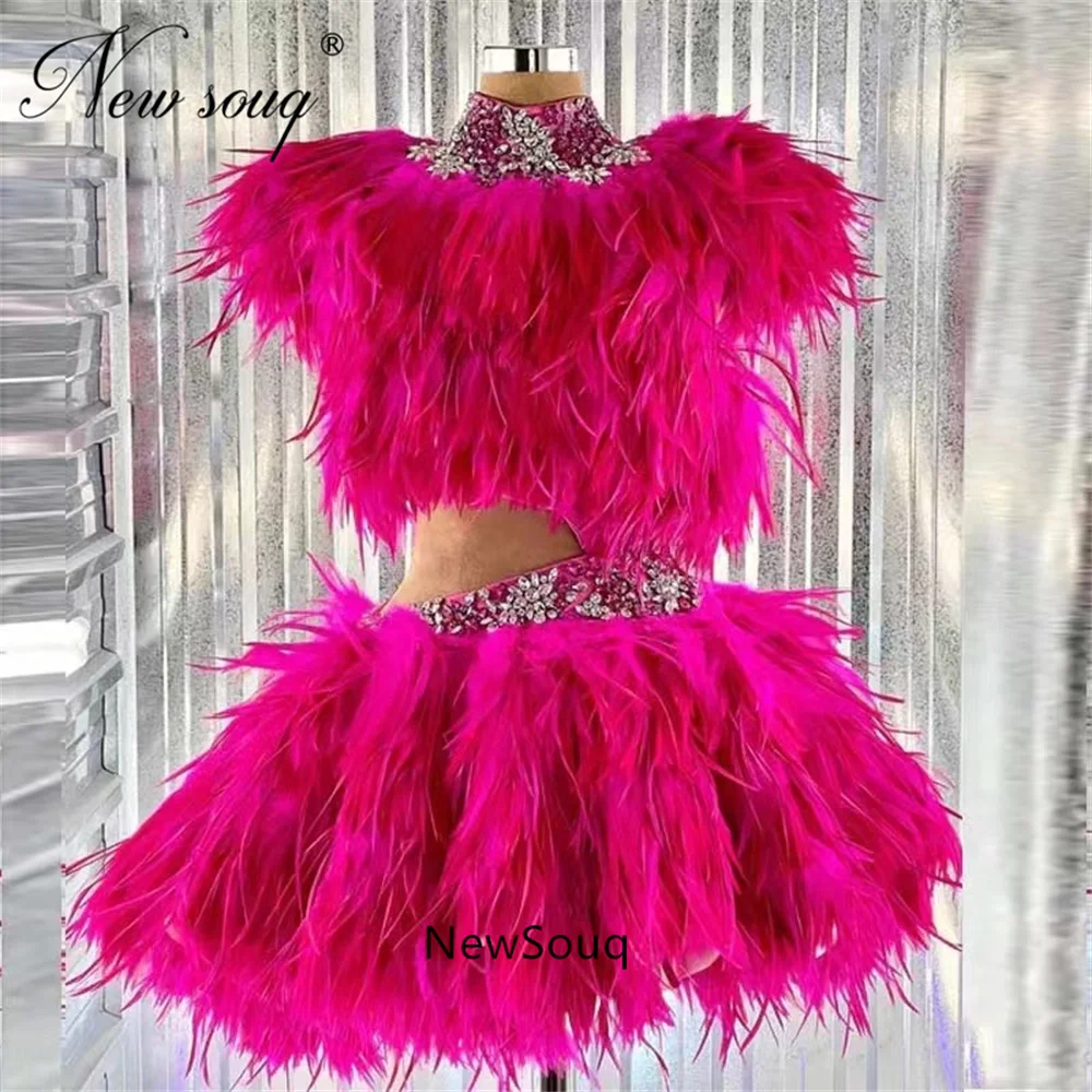 Fuchsia Handmade Feathers Evening Dresses Modern Glitter Short Cocktail Dresses Arabic Dubai Couture Party Gowns Robes Du Soir
Fuchsia Handmade Feathers Evening Dresses Modern Glitter Short Cocktail Dresses Arabic Dubai Couture Party Gowns Robes Du Soir