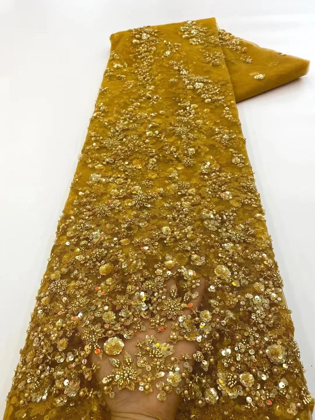 Gold Luxury Beaded Sequin Lace Fabric 2022 Embroidered Nigerian French Tulle Lace Fabric With Sequins Wedding 
Gold Luxury Beaded Sequin Lace Fabric 2022 Embroidered Nigerian French Tulle Lace Fabric With Sequins Wedding