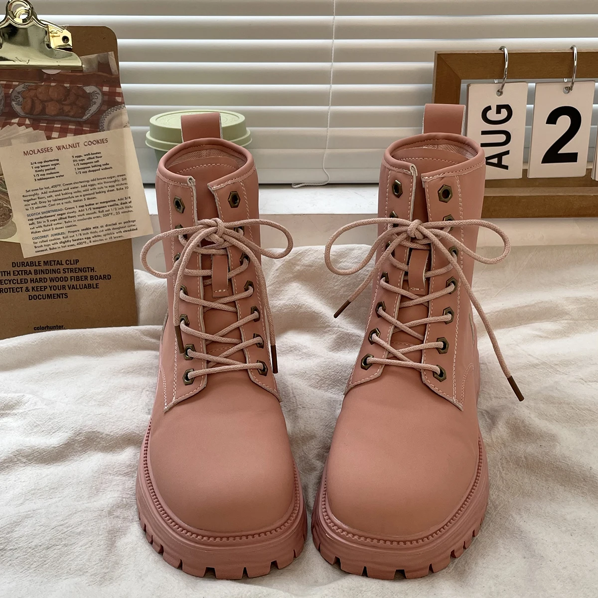 2022 new lolita shoes sweet women boots autumn winter platform boots Japanese JK uniforms Ankle boots college girls women's shoe
2022 new lolita shoes sweet women boots autumn winter platform boots Japanese JK uniforms Ankle boots college girls women's shoe