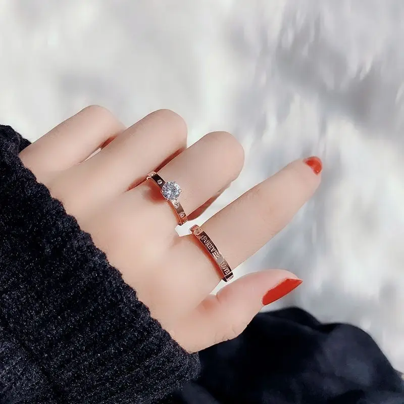 Корейская версия кольцо на указательный палец foreverlove с бриллиантом английская буква кольцо из титановой стали парное кольцо украшение
Корейская версия кольцо на указательный палец foreverlove с бриллиантом английская буква кольцо из титановой стали парное кольцо украшение