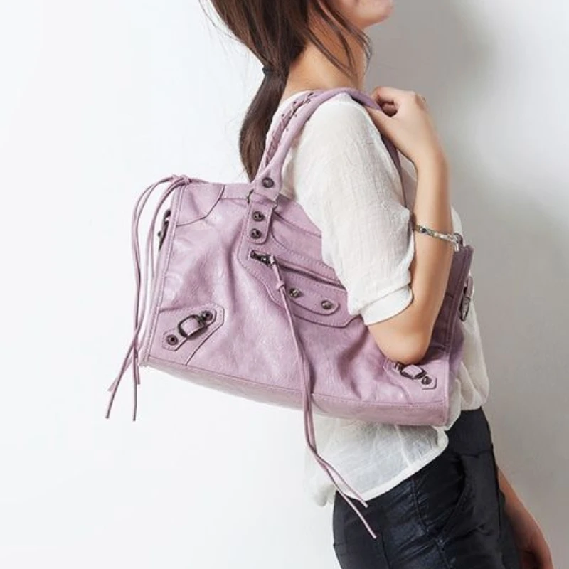 Casual Women Handbags Female Shoulder Bags Soft Pu Leather Quality Brand 2021 New Arrival Luxury Brand Bag
Casual Women Handbags Female Shoulder Bags Soft Pu Leather Quality Brand 2021 New Arrival Luxury Brand Bag